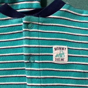 Mommy Digs me sleeper onesie